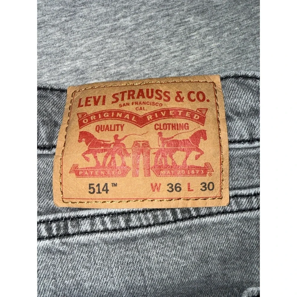 Levi 514 Mens Straight Fit Gray Jeans Size 36x30 Denim Pant Stretch Buttery Soft